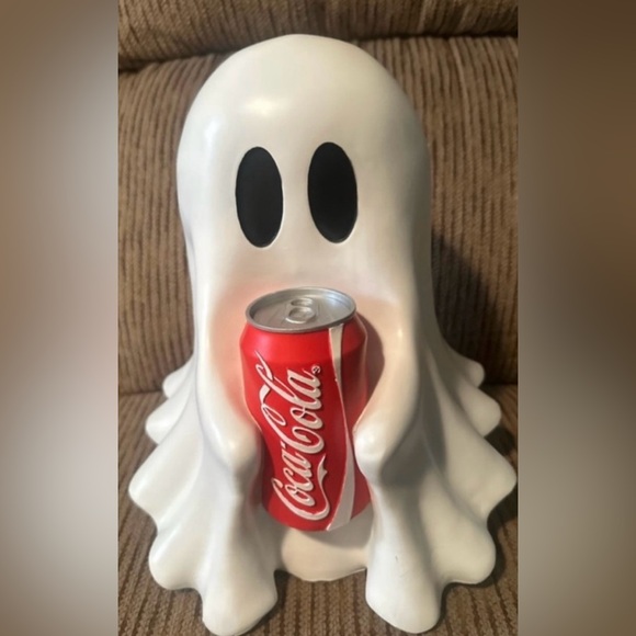 Viral Ghost with Coke Licensed By Coca-Cola Viral Tik Tok Rare Hard To Find New - Picture 1 of 1